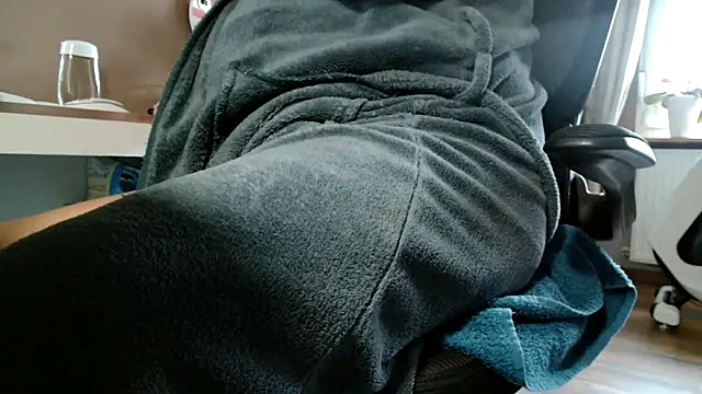 suedel65 online show from October 7, 3:31 pm