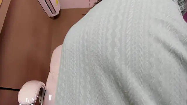 Snapshot of _BunnyNaugthy chatting on November 11, 12:05 pm BunnyNaugthy online show from November 11, 12:05 pm