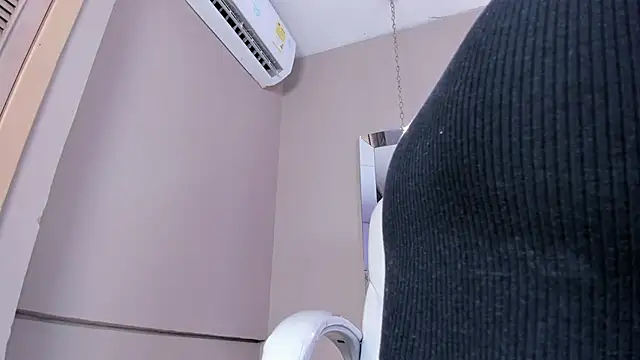 Snapshot of _BunnyNaugthy chatting on November 19, 12:05 pm BunnyNaugthy online show from November 19, 12:05 pm