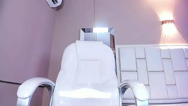 Snapshot of _BunnyNaugthy chatting on November 20, 12:05 pm BunnyNaugthy online show from November 20, 12:05 pm