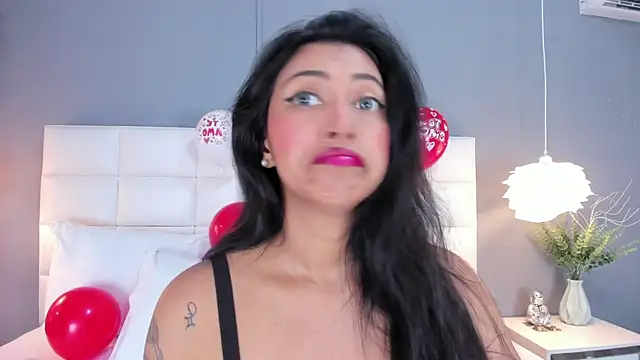 Snapshot of _BunnyNaugthy chatting on February 14, 5:21 pm BunnyNaugthy online show from February 14, 5:21 pm