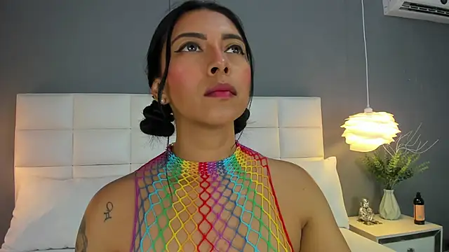 Snapshot of _BunnyNaugthy chatting on February 16, 5:20 pm BunnyNaugthy online show from February 16, 5:20 pm