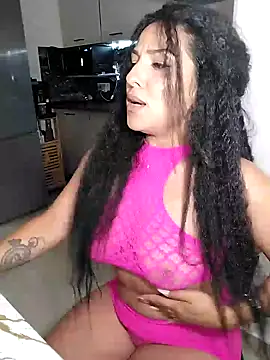 Snapshot of hot-babygirl chatting on June 30, 8:10 pm hot-babygirl online show from June 30, 8:10 pm