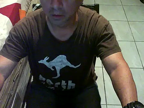 Snapshot of reventador_46 chatting on January 6, 5:08 am reventador 46 online show from January 6, 5:08 am
