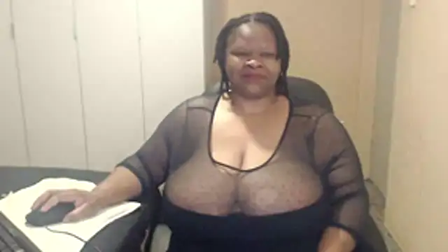 sweetnoziexx online show from October 28, 5:11 am