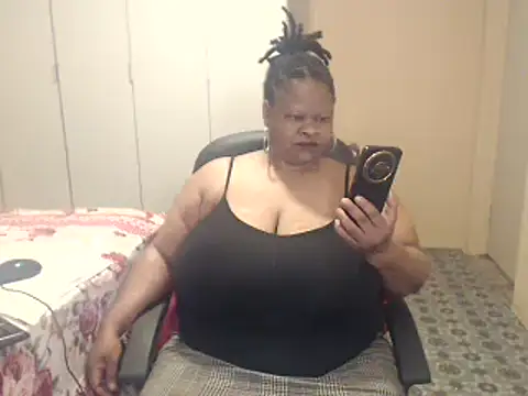 sweetnoziexx online show from November 18, 5:45 am