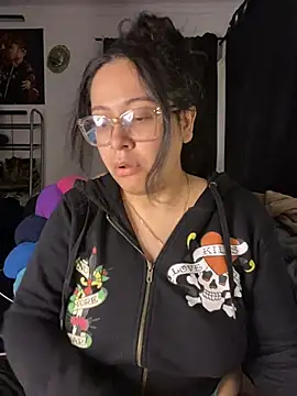 Snapshot of MsConejitaa chatting on December 21, 11:44 am MsConejitaa online show from December 21, 11:44 am