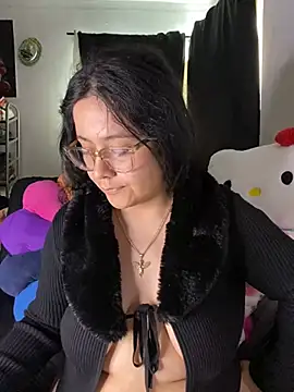 Snapshot of MsConejitaa chatting on February 8, 6:12 pm MsConejitaa online show from February 8, 6:12 pm