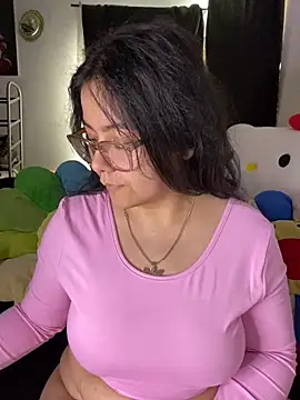 Snapshot of MsConejitaa chatting on February 15, 5:39 pm MsConejitaa online show from February 15, 5:39 pm
