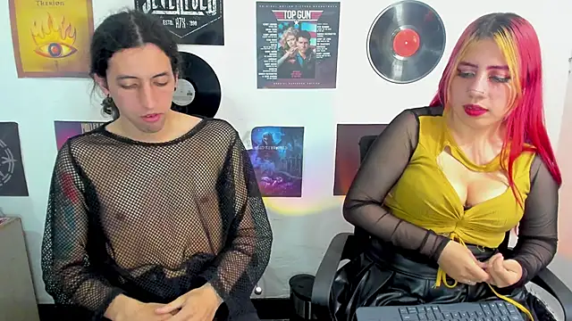 Snapshot of shelby__hotshoww chatting on January 15, 5:05 pm shelby  hotshoww online show from January 15, 5:05 pm