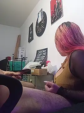 Snapshot of shelby__hotshoww chatting on March 14, 10:42 am shelby hotshoww online show from March 14, 10:42 am