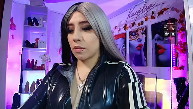 kayilyn online show from April 5, 12:02 pm