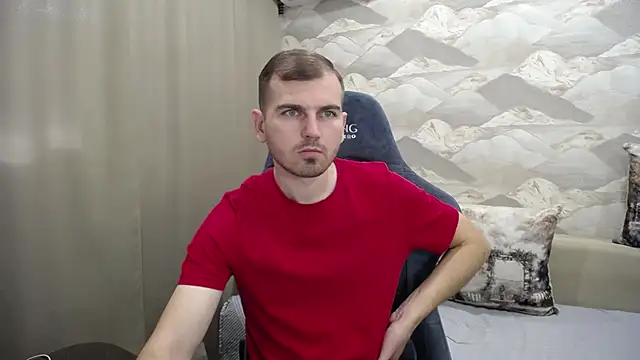 Snapshot of SerzhKorol1 chatting on October 14, 7:09 am SerzhKorol1 online show from October 14, 7:09 am