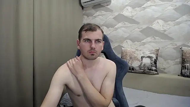 Snapshot of SerzhKorol1 chatting on October 28, 6:10 pm SerzhKorol1 online show from October 28, 6:10 pm