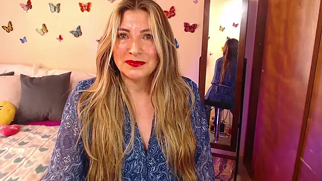 Jolie-Mature online show from December 10, 10:26 pm