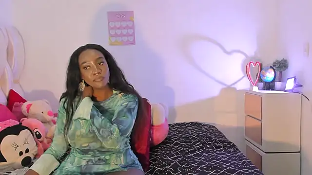 Snapshot of viioolleettaa chatting on February 19, 9:06 am viioolleettaa online show from February 19, 9:06 am