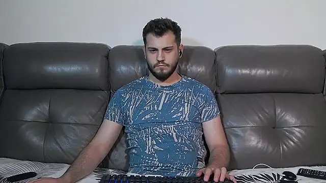 CrazyDom1 online show from May 31, 8:32 pm