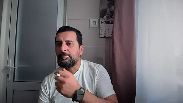 Snapshot of TigerOne19 chatting on November 5, 9:53 am TigerOne19 online show from November 5, 9:53 am