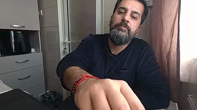 Snapshot of TigerOne19 chatting on December 16, 9:58 am TigerOne19 online show from December 16, 9:58 am