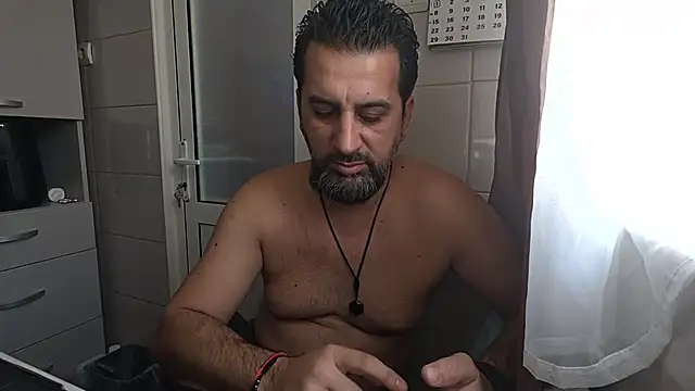 Snapshot of TigerOne19 chatting on December 17, 10:32 am TigerOne19 online show from December 17, 10:32 am