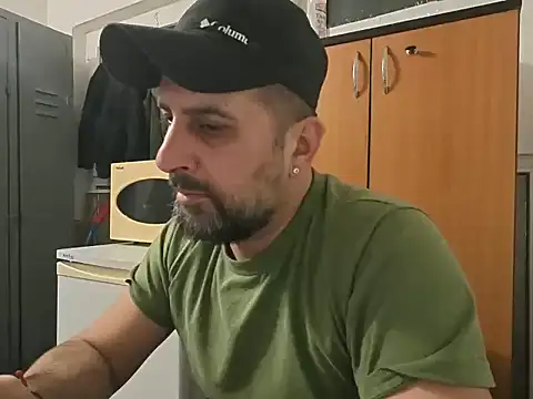 Snapshot of TigerOne19 chatting on January 13, 5:29 pm TigerOne19 online show from January 13, 5:29 pm