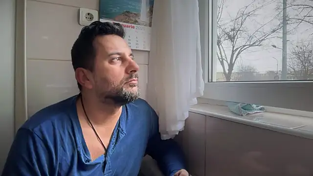 Snapshot of TigerOne19 chatting on February 7, 1:59 pm TigerOne19 online show from February 7, 1:59 pm