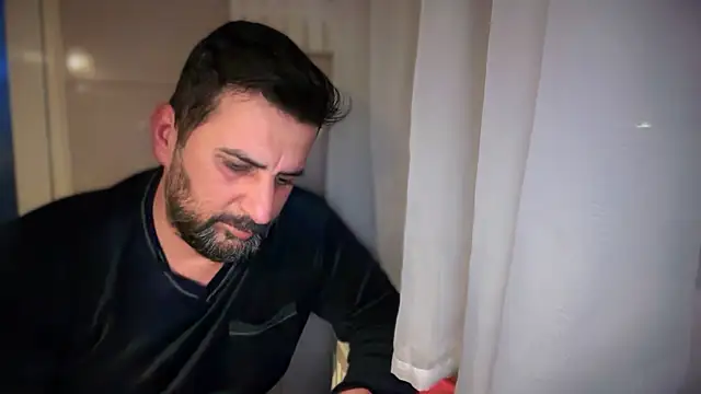 Snapshot of TigerOne19 chatting on February 22, 6:28 pm TigerOne19 online show from February 22, 6:28 pm