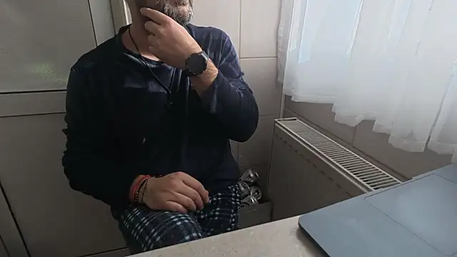 Snapshot of TigerOne19 chatting on February 26, 7:29 am TigerOne19 online show from February 26, 7:29 am