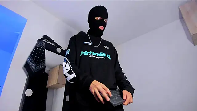 Snapshot of Samuel_Suarez chatting on October 23, 5:07 am Samuel Suarez online show from October 23, 5:07 am