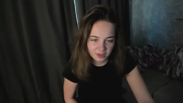 Snapshot of KristinaLoison chatting on May 19, 3:40 pm KristinaLoison online show from May 19, 3:40 pm