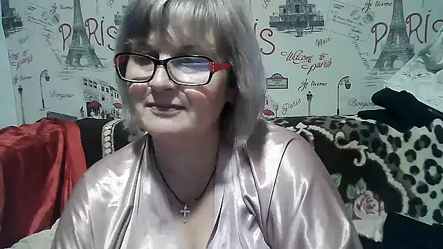 Snapshot of Gina_Marlyn chatting on December 16, 10:45 pm Gina Marlyn online show from December 16, 10:45 pm