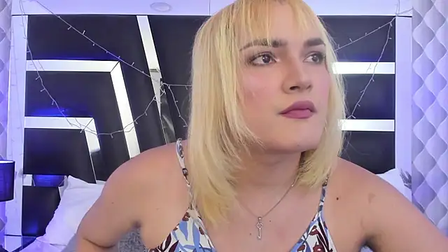 Snapshot of katya_kozlov chatting on November 11, 9:48 pm katya kozlov online show from November 11, 9:48 pm