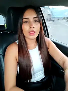 aisha es online show from February 11, 8:14 pm