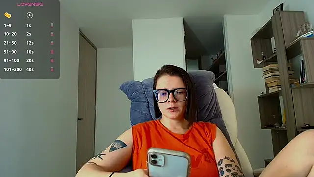 Arya starrk online show from October 15, 2:28 pm