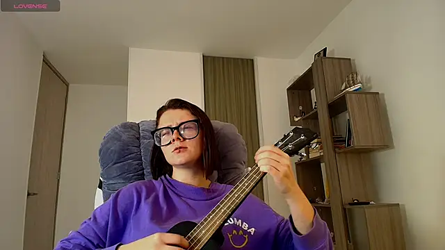 Arya starrk online show from November 14, 2:38 pm