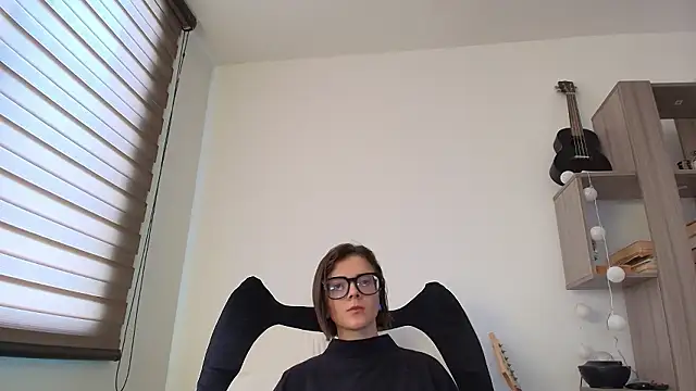 Snapshot of Arya_starrk chatting on February 5, 2:11 pm Arya starrk online show from February 5, 2:11 pm