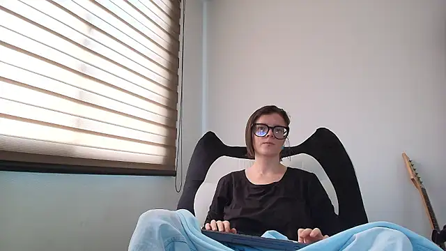 Snapshot of Arya_starrk chatting on February 9, 1:26 pm Arya starrk online show from February 9, 1:26 pm