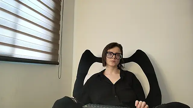 Snapshot of Arya_starrk chatting on February 24, 2:15 pm Arya starrk online show from February 24, 2:15 pm