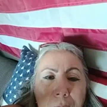 EvaRobinson online show from June 4, 8:48 pm