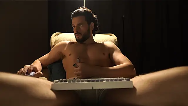 Keen   Luckystrike online show from March 15, 10:27 pm