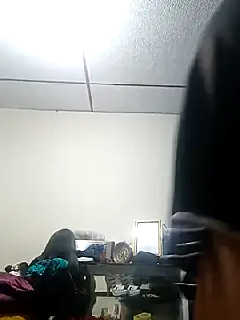 kelly dirty  online show from April 4, 4:26 pm