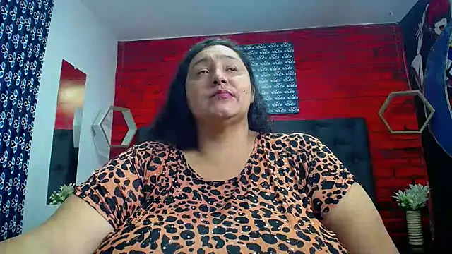 TistMature online show from January 15, 4:00 pm