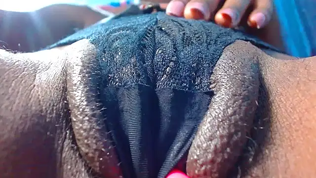 bethanywilson 23 online show from April 11, 4:22 pm