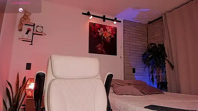 Josseph1  online show from March 18, 1:53 am