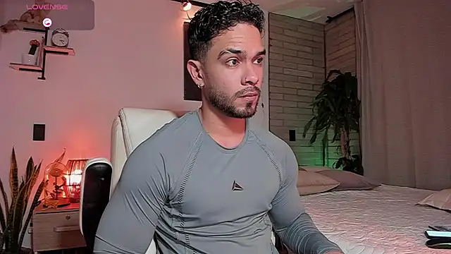 Josseph1  online show from April 9, 12:32 am