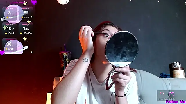 Red-moon1 online show from February 28, 4:35 am