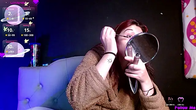 Red-moon1 online show from March 12, 6:08 am