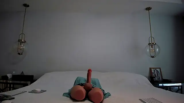 MerceyMercedeez online show from January 8, 3:50 pm