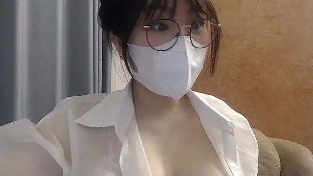 Snapshot of Onee-Chew chatting on December 30, 8:47 pm Onee-Chew online show from December 30, 8:47 pm