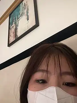 Snapshot of Onee-Chew chatting on March 1, 3:19 am Onee-Chew online show from March 1, 3:19 am